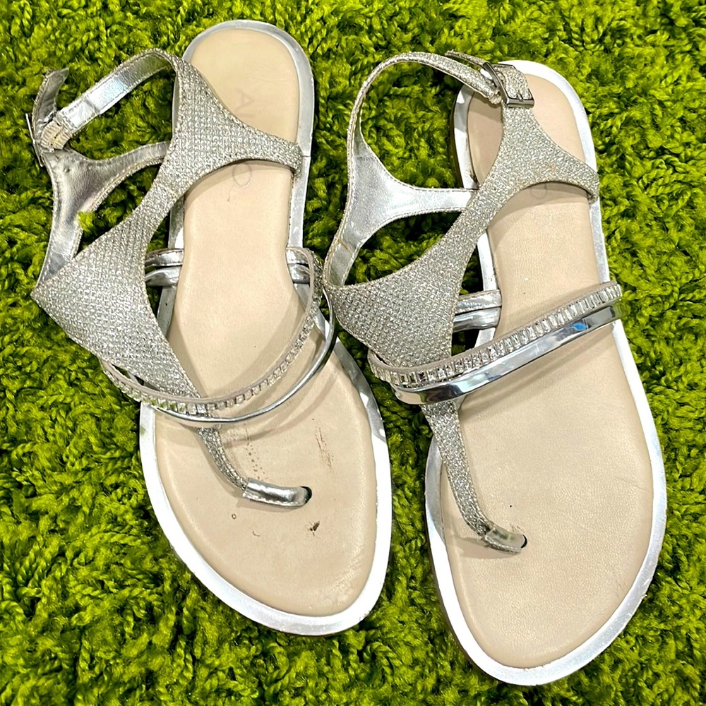 Aldo silver slipper Sandle 6.5